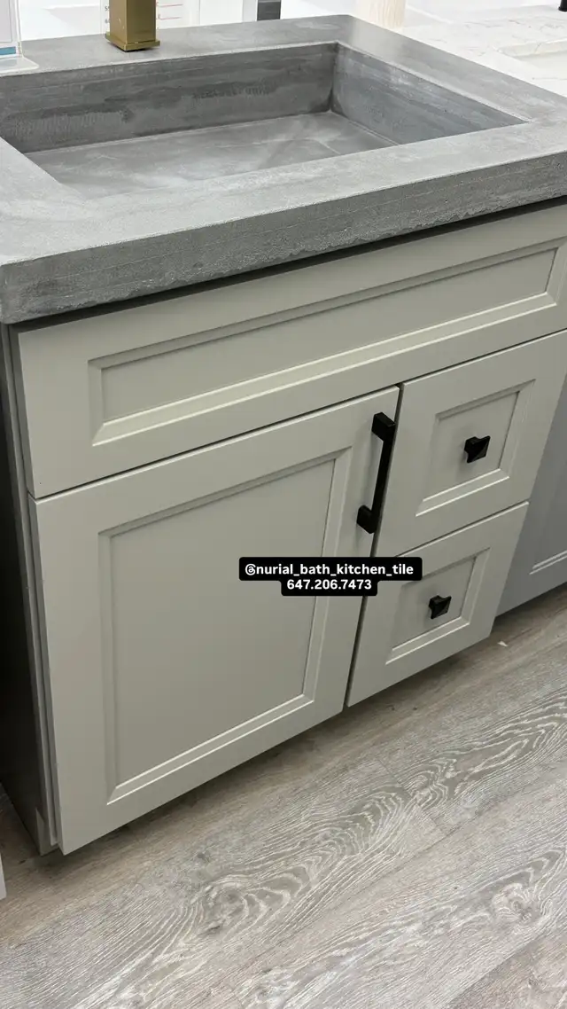 Vanity, Faucet, Mirror, Toilet, Countertop