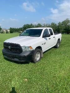2014 Ram 1500 Quad Cab 4X4 - Photo 2