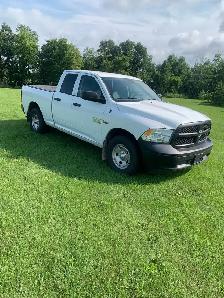 2014 Ram 1500 Quad Cab 4X4 - Photo 3