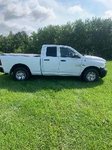 2014 Ram 1500 Quad Cab 4X4 - Photo 4