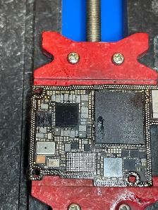 iPhone logic board Data Recovery Richmond Hill - Photo 3