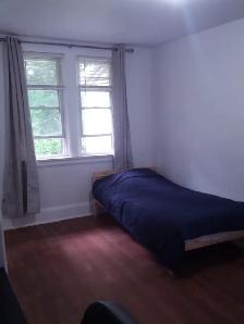room for rent - Photo 3
