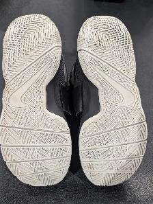 Nike Team Hustle D8 Basketball Shoes - Photo 4