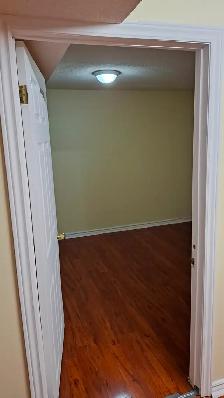 Large 3 (Three) bedroom basement unit for Rent - Photo 18