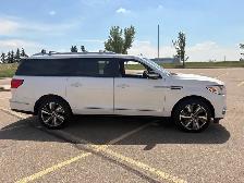 CA$47240 • 2019 Lincoln Navigator L 2019 Lincoln NAVIGATOR  L - Photo 2