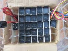 Radex R-4150 35A 12VDC Relays 28pc Lot Includes Two Pigtails - Photo 4