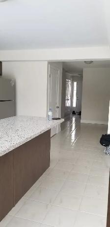 4BDRM Fully Detached House for Rent - Photo 9