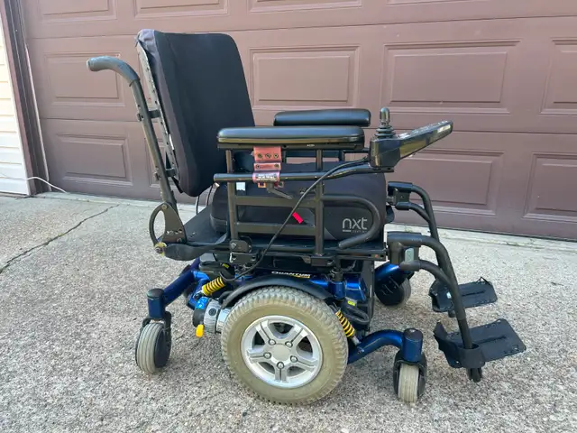 Electric Motorized Wheelchair - Quantum 6000