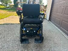 Electric Motorized Wheelchair - Quantum 6000 - Photo 2