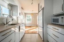DARTMOUTH -3 BEDROOM LAKEFRONT  AVAILABLE WITH STUNNING VIEWS - Photo 4
