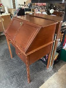 secretary desk - Photo 7