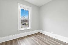 Beautifully Updated 2-Bedroom Upper Apartment Brantford - Photo 23