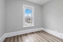 Beautifully Updated 2-Bedroom Upper Apartment Brantford - Photo 24