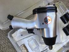 AllTrade Air Impact ½" Pneumatic Impact Wrench with Sockets - Photo 3