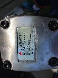 AllTrade Air Impact ½" Pneumatic Impact Wrench with Sockets - Photo 4