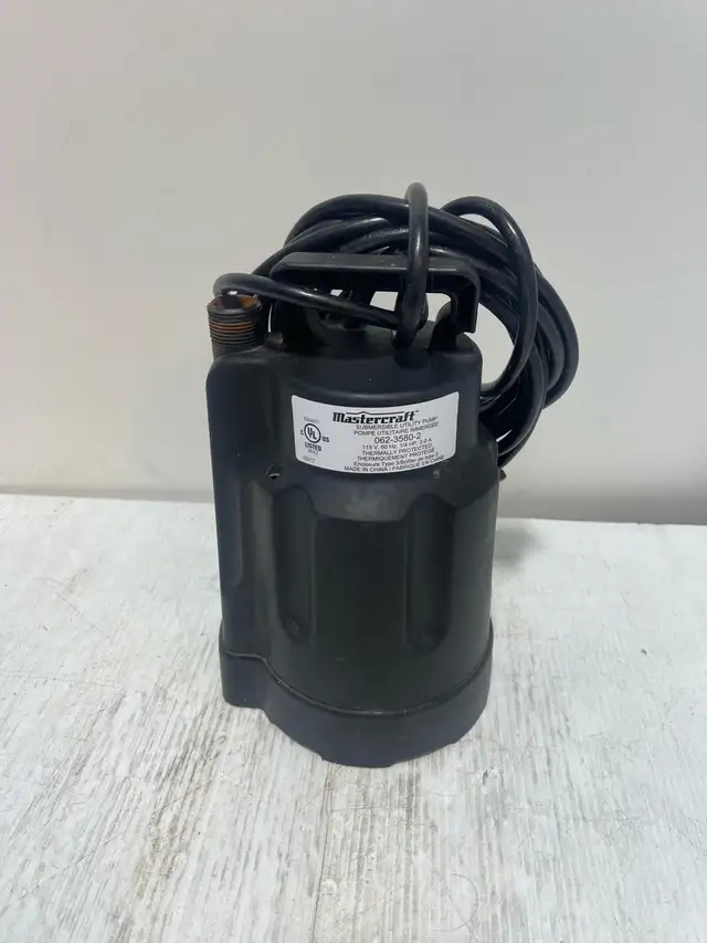 Mastercraft Submersible Utility Pump