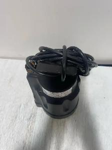 Mastercraft Submersible Utility Pump - Photo 6