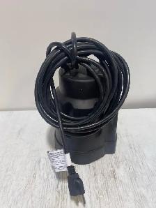 Mastercraft Submersible Utility Pump - Photo 8