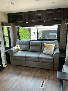 truck and trailer for sale - Photo 9