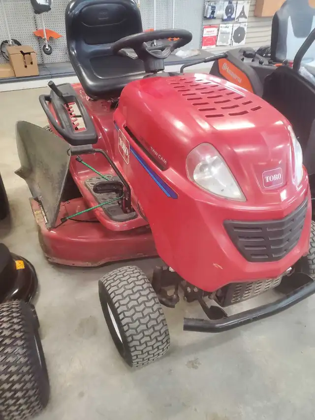 USED TORO GARDEN TRACTOR