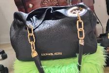 Michael Kors s  Authentic Lilli large pebbeled leather $250 puo.