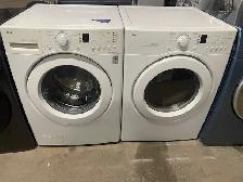 Laveuse sécheuse frontales blanches LG ( remis a neuf )
