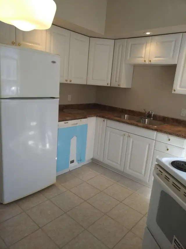 2 BR DOWNTOWN PETERBOROUGH