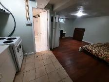 Private furnished Basement, Scarborough - Photo 3