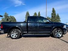 2012 RAM 1500 LARAMIE QUAD CAB 5.7L HEMI V8 4X4 125,874 KM - Photo 4