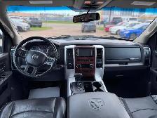 2012 RAM 1500 LARAMIE QUAD CAB 5.7L HEMI V8 4X4 125,874 KM - Photo 9