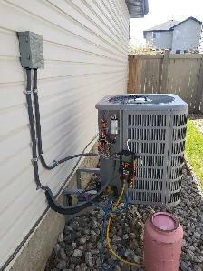 Expert HVAC & Refrigeration Mechanic - Photo 3