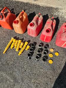 10 X Gas Cans and Jerry cans - Photo 7