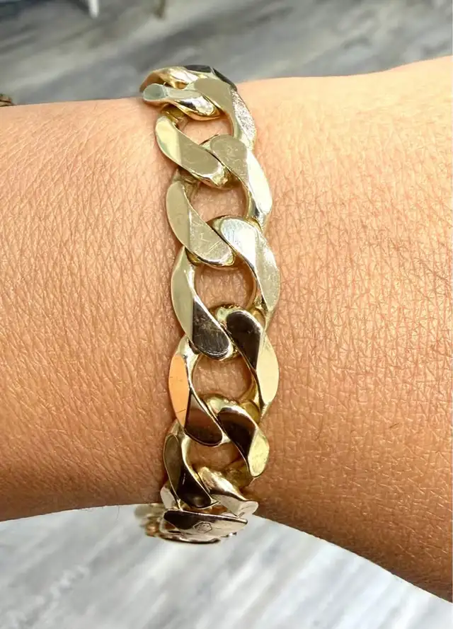 9 Karat Solid Gold Cuban Bracelet 8.5" 12mm wide