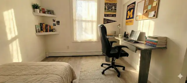 Chambre à louer tout inclus - Maison 100 % étudiante à Longueuil