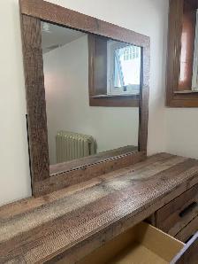 Dresser w/mirror & side drawers - Photo 4