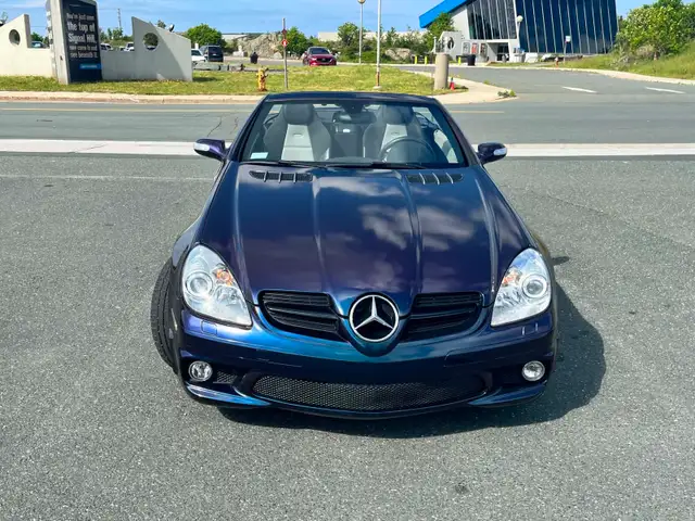Mercedes SLK55 AMG Convertible 2005  only 78,500 KM