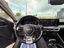 2022 Kia K5 LX - Photo 11