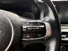 2022 Kia K5 LX - Photo 14