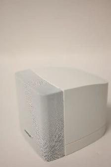 bose acoustimass cube speakers 2 pc in white  Brand New in box - Photo 4