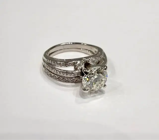 1.87 Carat Natural Diamonds Engagement Ring in 14k Gold
