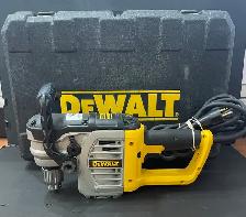 DEWALT HOLE HAWG W/CASE SWD460