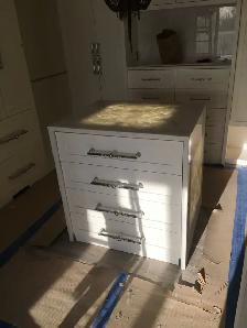 Kitchen Cabinets - Photo 2