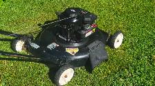Poulan 22inch push mower for sale - Photo 2