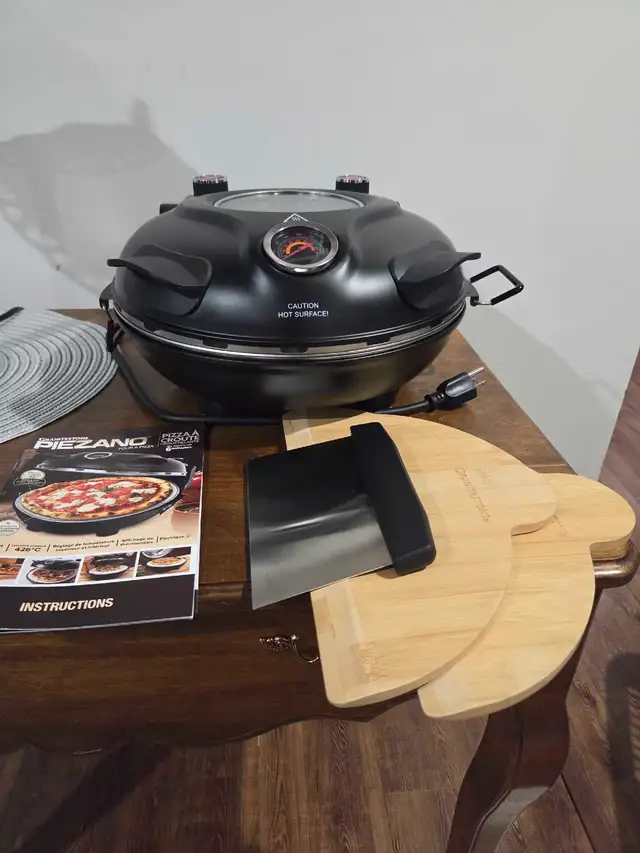 Four à pizza