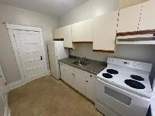 149 Langside - 2 BR available Sept 1st - Photo 7