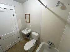 149 Langside - 2 BR available Sept 1st - Photo 12