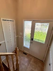 #8781 - 4 Bed/2 Bath Full house for August 1st $2400 - Photo 2