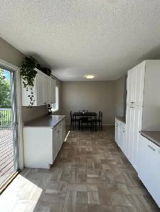 #8781 - 4 Bed/2 Bath Full house for August 1st $2400 - Photo 7