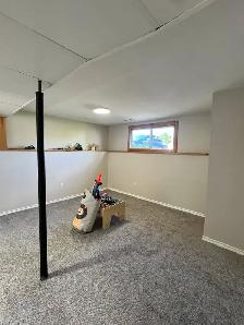 #8781 - 4 Bed/2 Bath Full house for August 1st $2400 - Photo 18