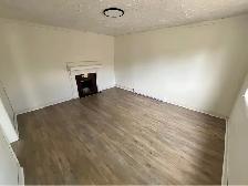 11 Blackmarsd Rd - Three Bedroom Main Floor Home - Photo 3